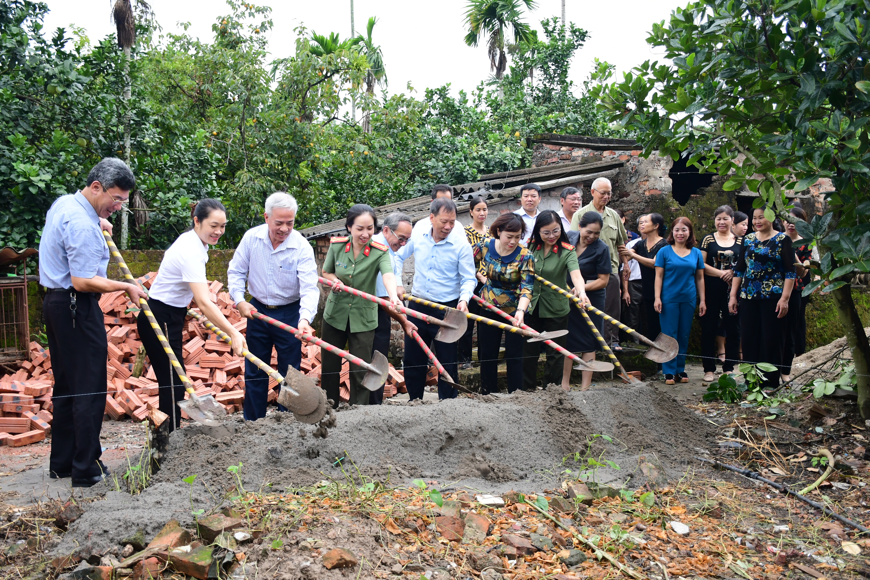 Hội phụ nữ CATP: Khởi công xây dựng Mái ấm tình thương tặng hội viên phụ nữ có hoàn cảnh khó khăn